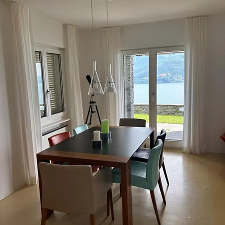 Casa Panorama * Brissago